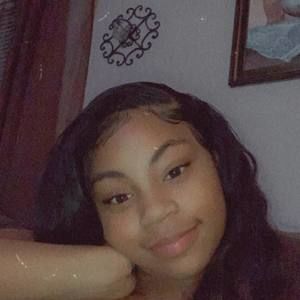 Meet your Posher, Lonna